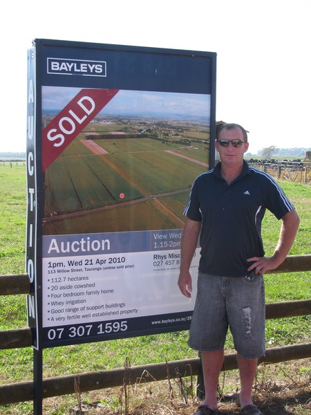 Turning the tables on farm deals - Bayleys Bay of Plenty country sales specialist Rhys Mischefski. 